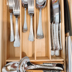 The well-organized silverware drawer made it easy to find the right utensil for the job, and its smooth sliding mechanism added a touch of elegance to the kitchen's functionality
